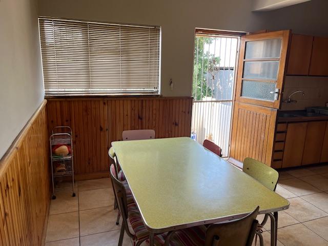 4 Bedroom Property for Sale in Avondale Western Cape